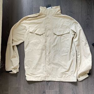 Nike woven Jacket brand new Medium